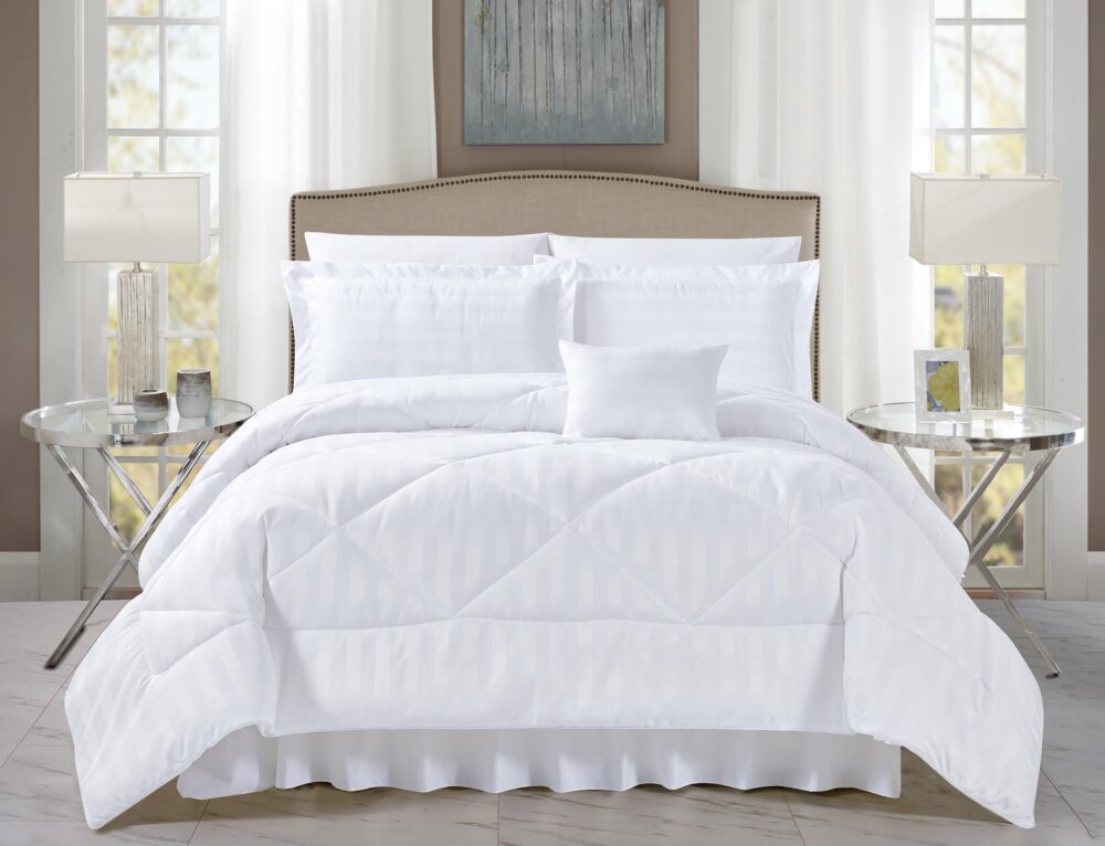 Microfiber Hotel Stripe Comforter